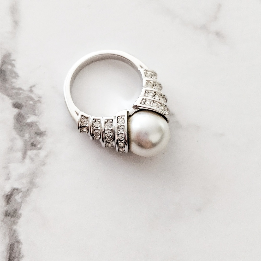 SWAROVSKI Perpetual Pearl Ring